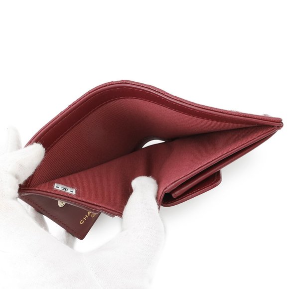 CHANEL Caviar Leather Logo Wallet - Picture 5 of 16